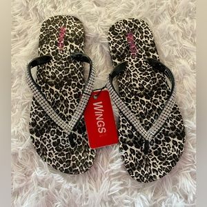 Wings Women’s Sandal Flip Flops Size 7